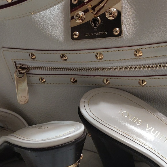 Authentic Louis Vuitton handbag and shoes - Picture 2 of 4